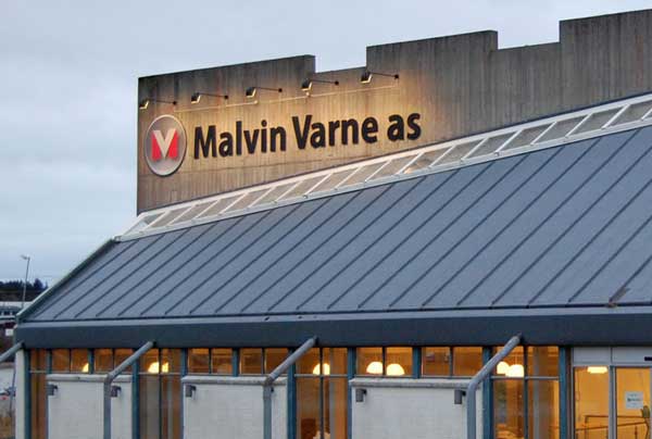 Fasadeskilt til Malvin Varne på Karmøy