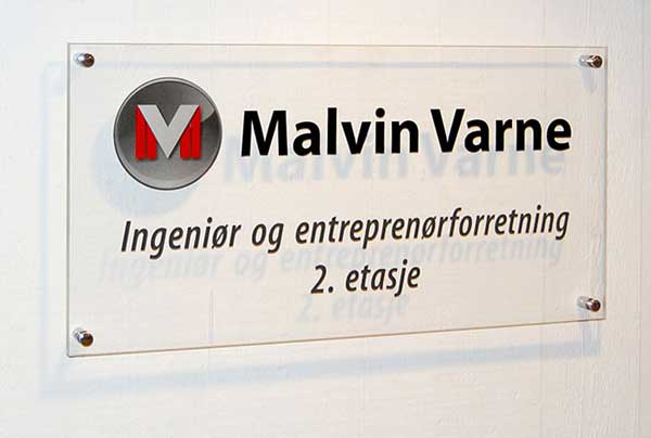 Skilt til Malvin Varne på Karmøy